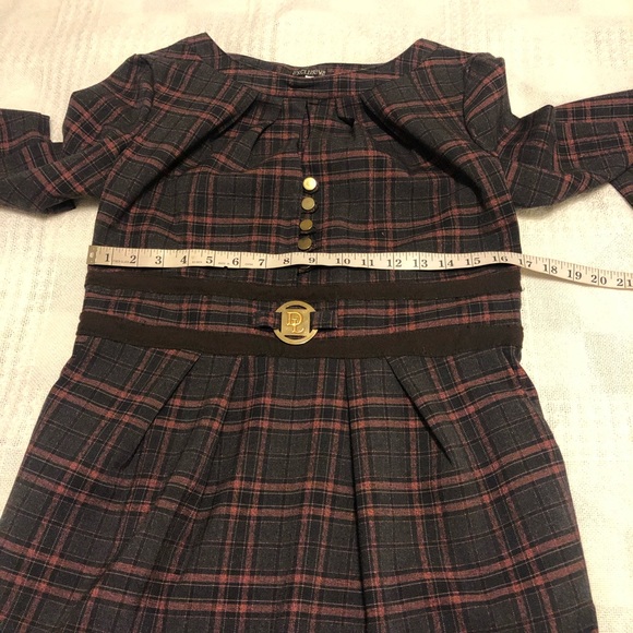 Beautiful women’s dress! - Picture 14 of 14